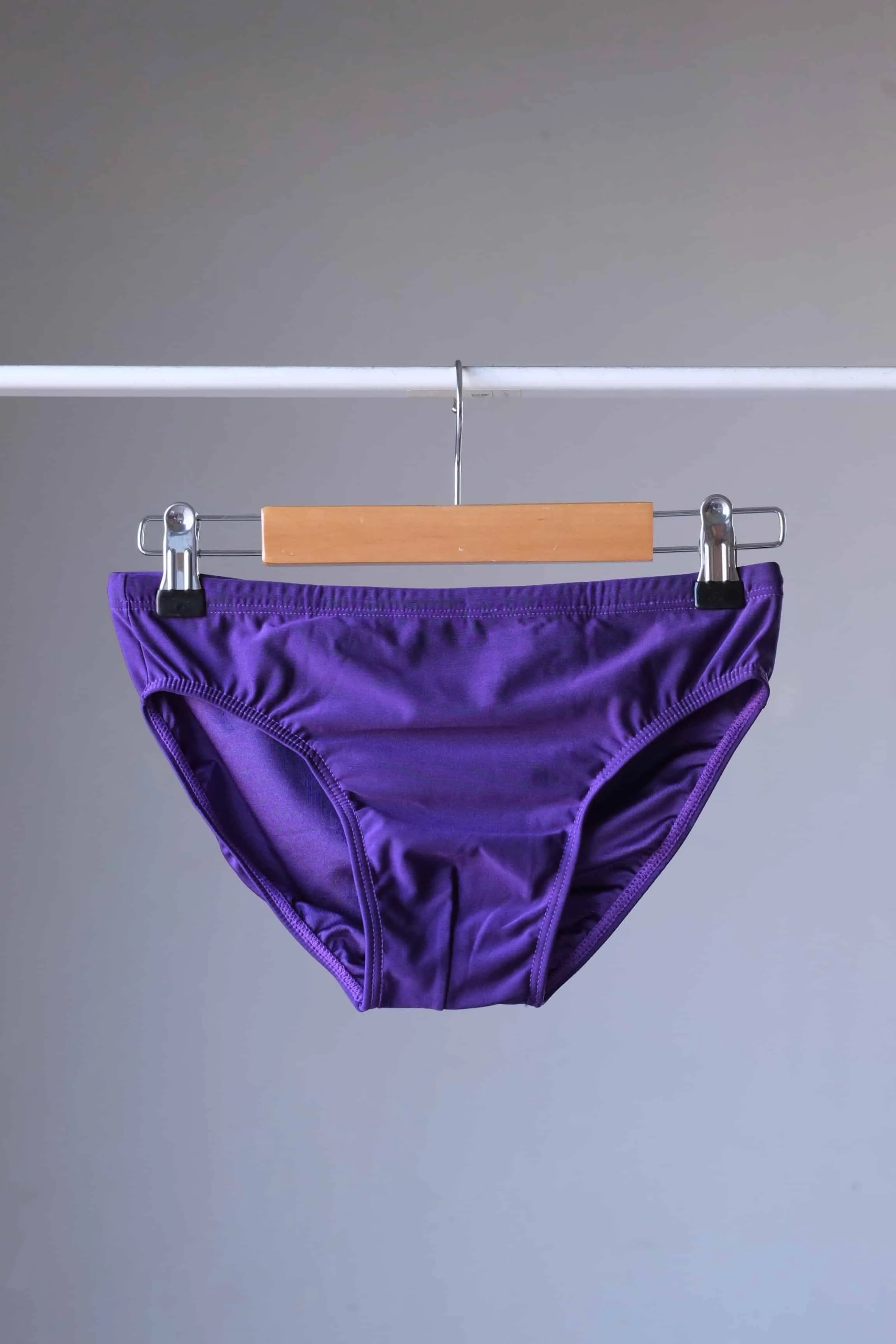 MONSIEUR ORCHIDÉE Vintage 80's Classic Solid Low Rise Swim Briefs