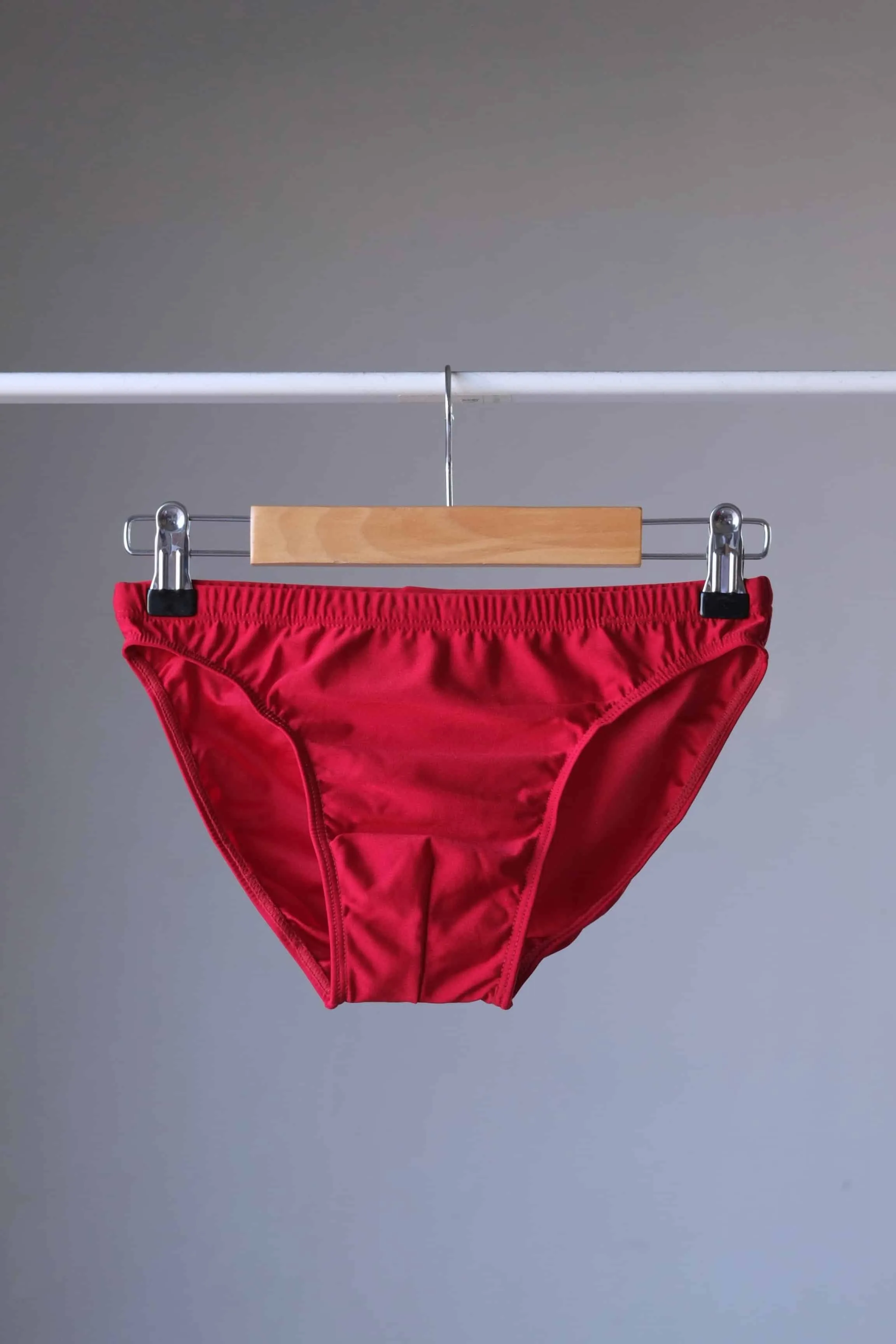 MONSIEUR ORCHIDÉE Vintage 80's Classic Solid Low Rise Swim Briefs